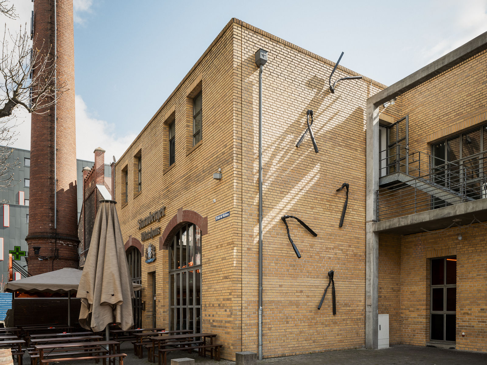 Thomas Wachholz, Installation view: Hanauer Strasse, Frankfurt, DE, 2025