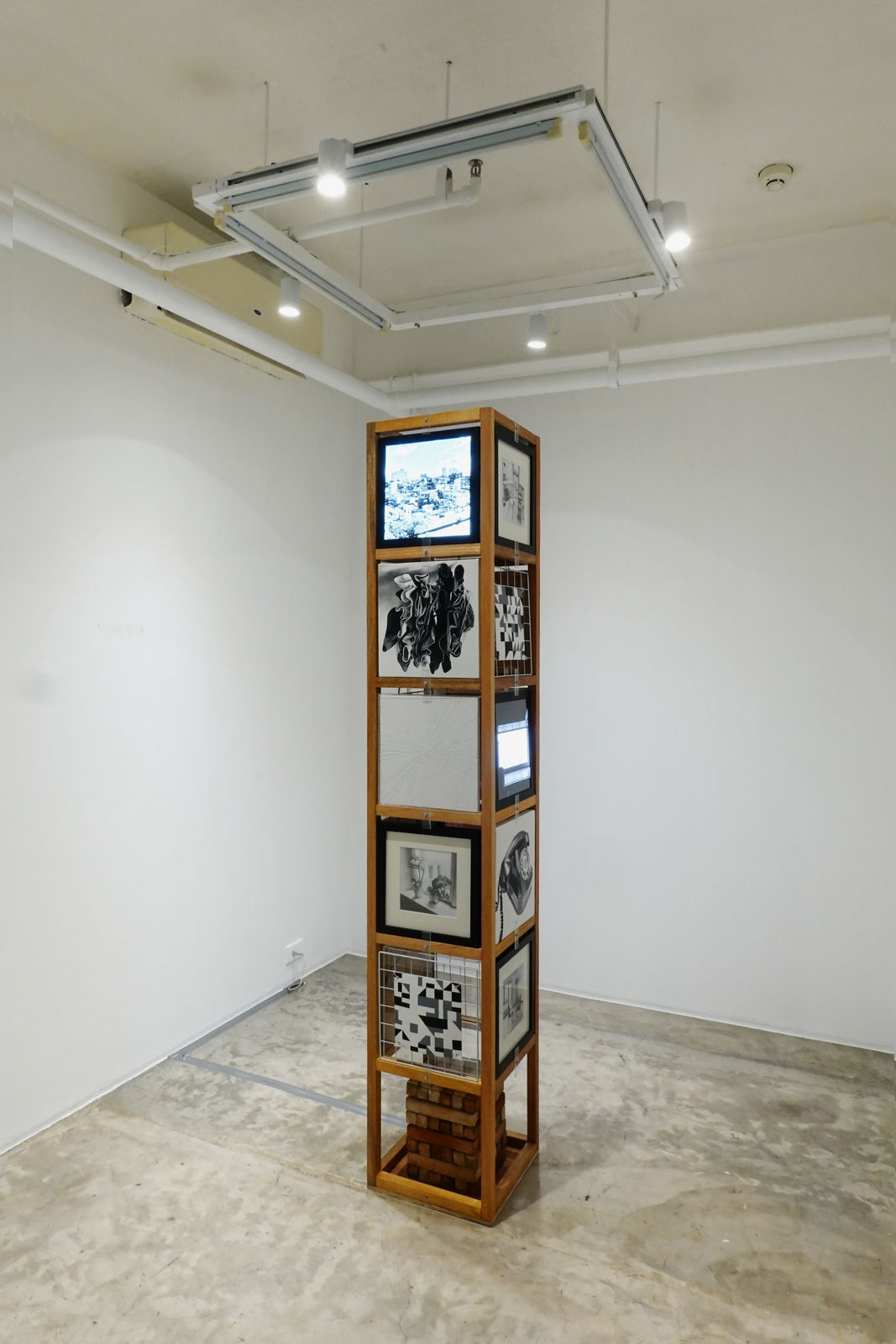 Luigi Singson, Squared Lives, 2026