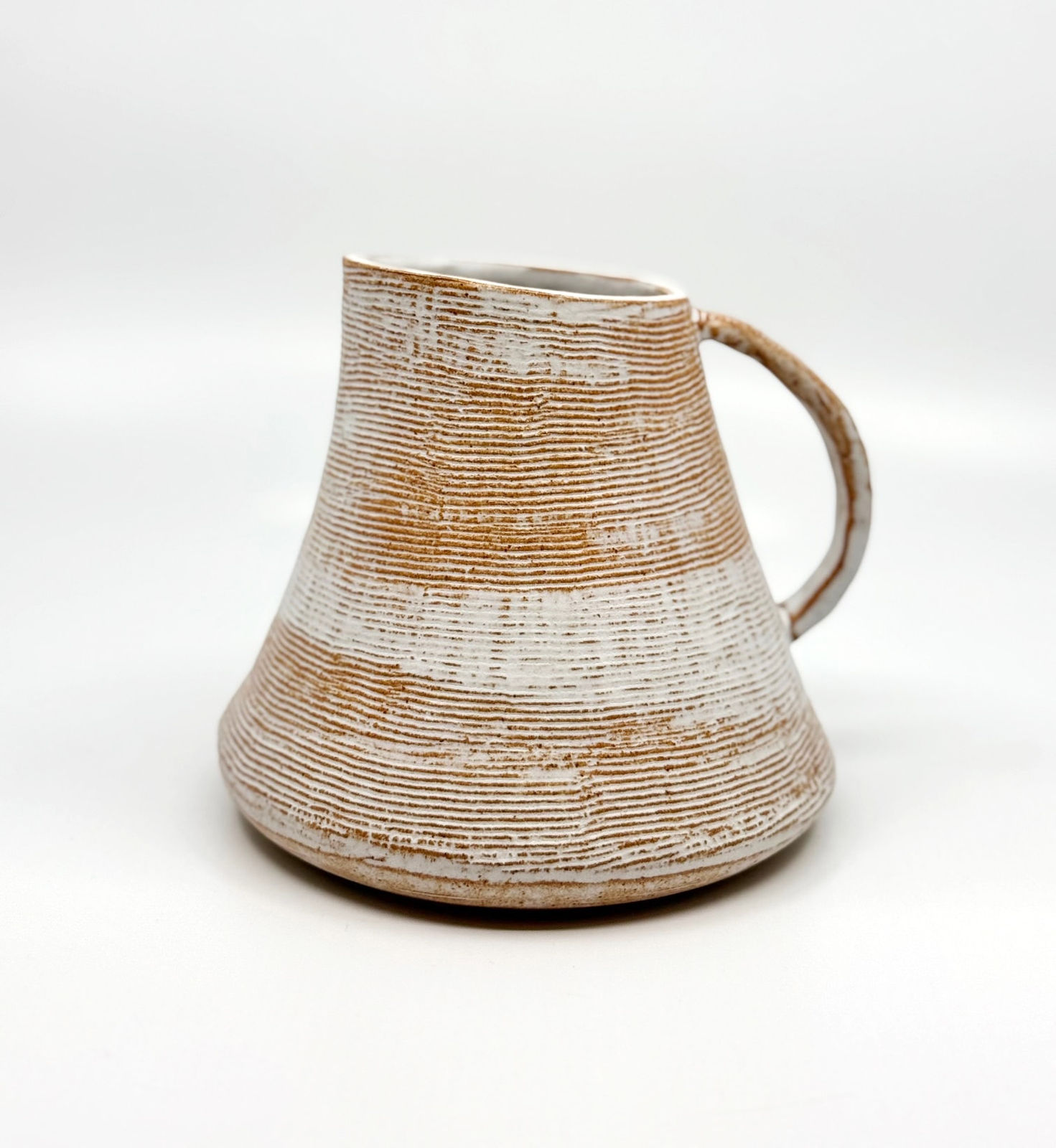 Iva Polachova, Jug one, 2025