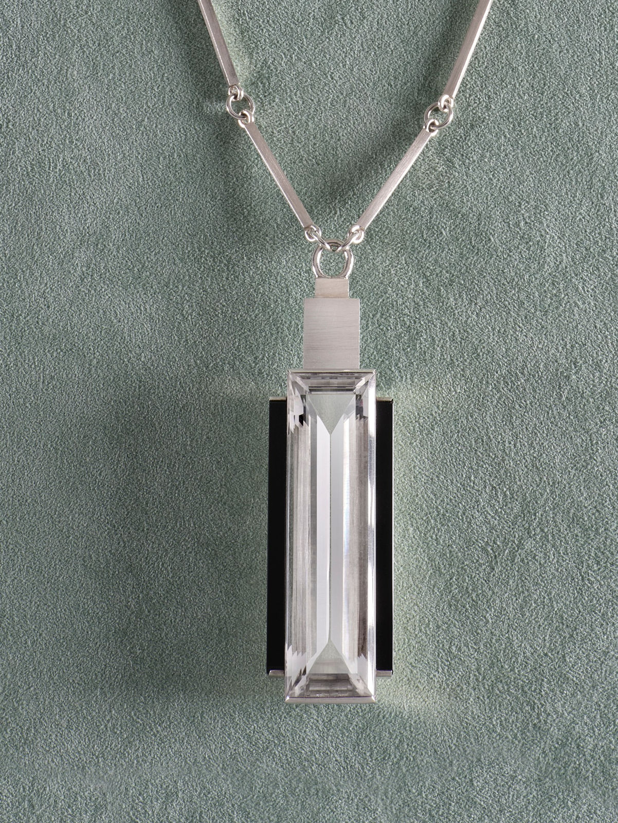 Wiwen Nilsson, Necklace