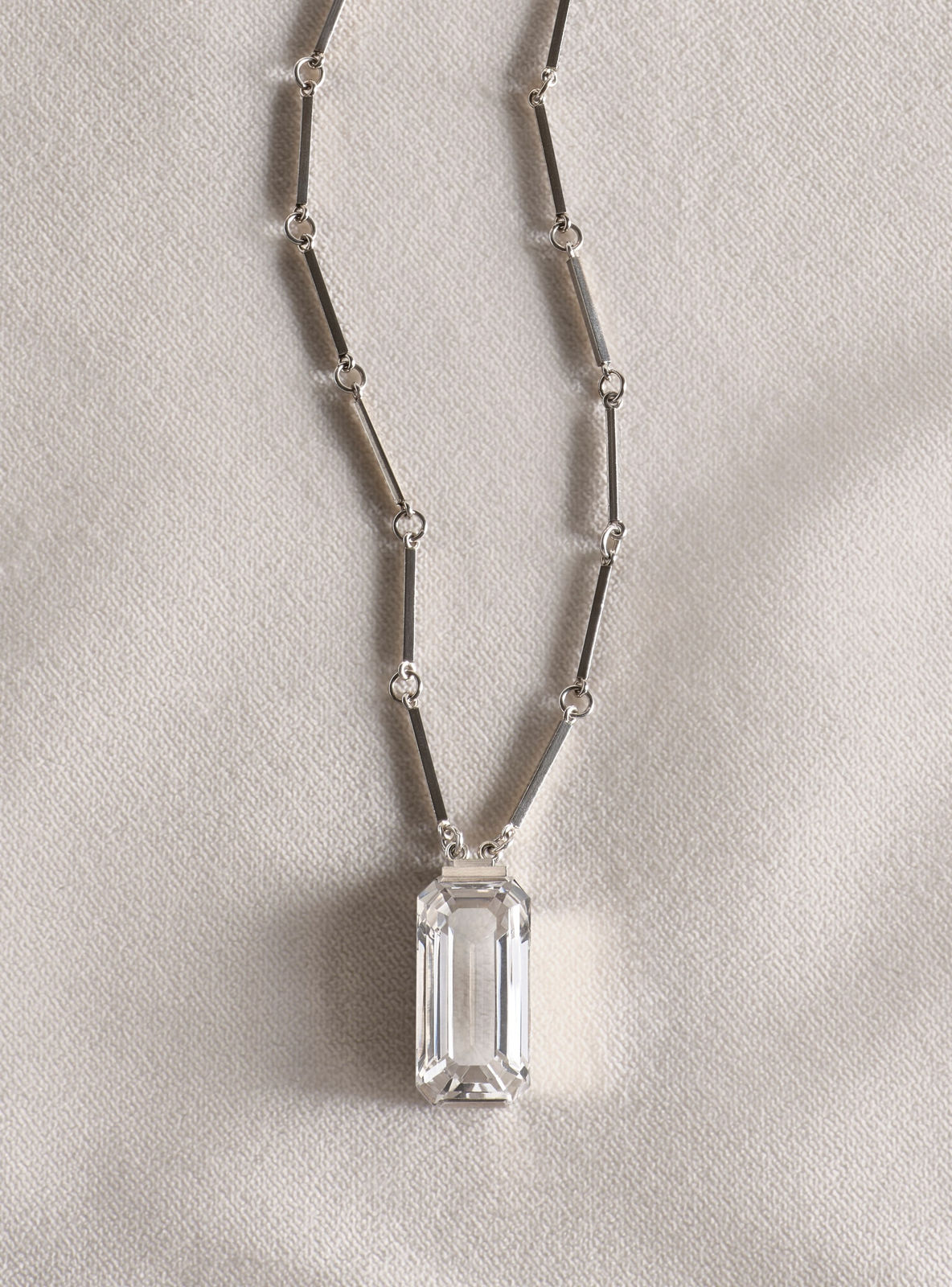 Wiwen Nilsson, Necklace