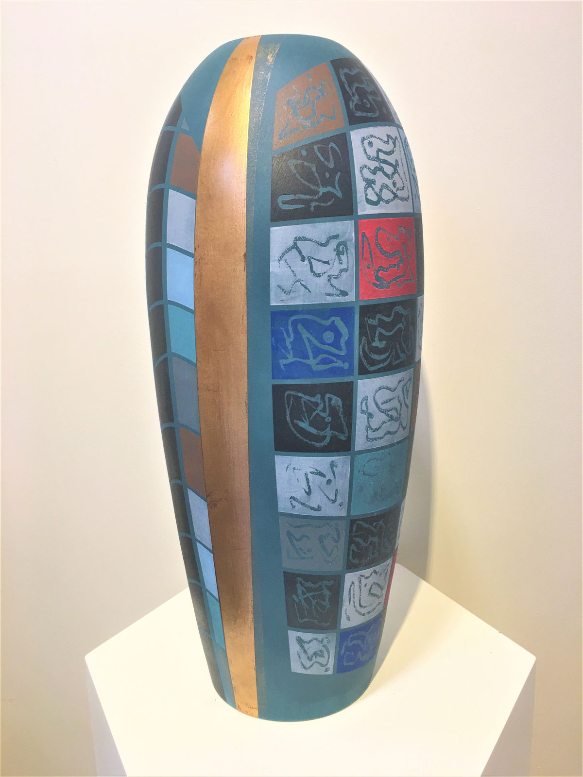 Tony Laverick, ABSTRACT VASE, WHITE PORCELAIN