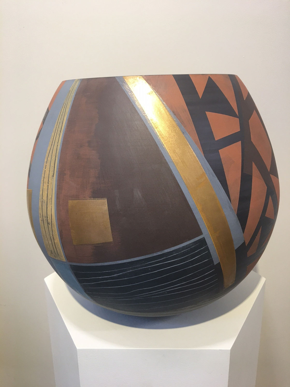 Tony Laverick, ABSTRACT BLACK PORCELAIN BOWL