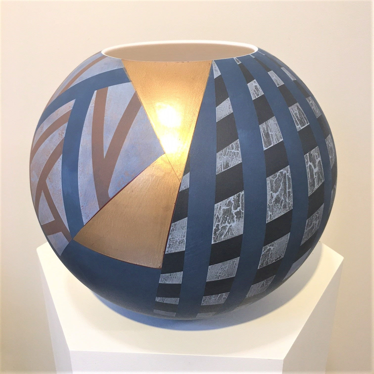 Tony Laverick, ABSTRACT BOWL, WHITE PORCELAIN