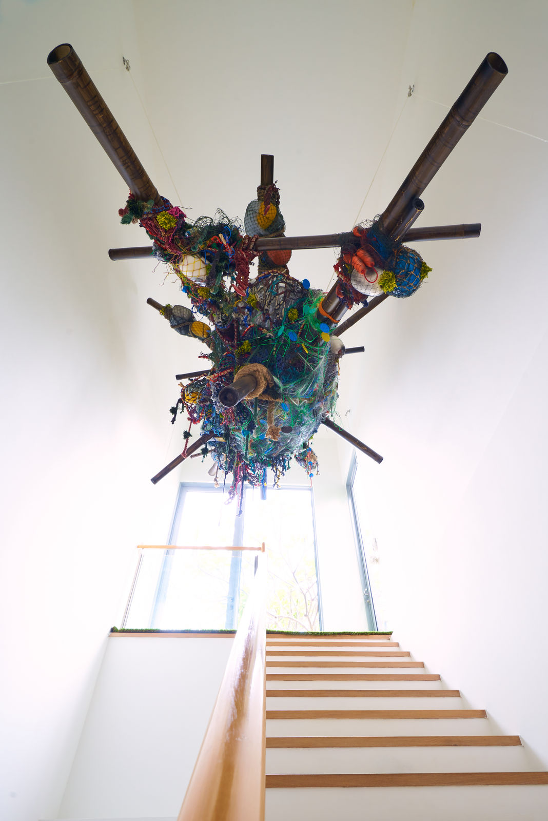 Maryanto, Larung Bertaut (made with the support of traditional Thai weavers from the family of artist Santi Wangchuan from Ubon Ratchathani, Thailand), 2020