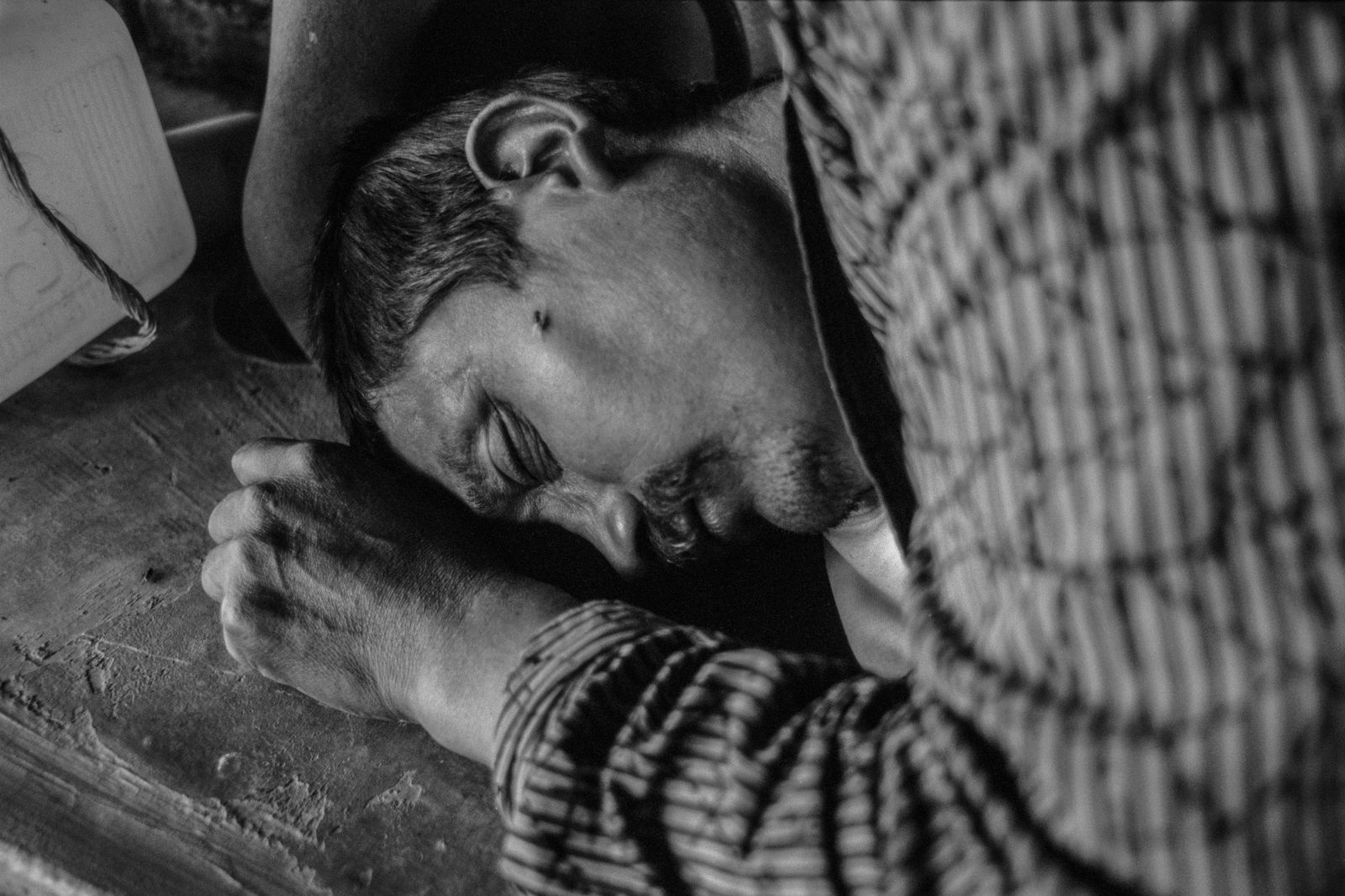 黃博志, 慢慢變薄的夢境與內向的蒼蠅 A Dream Slowly Growing Thin and an Introverted Fly, Year Taken: 2019 Year Printed: 2024