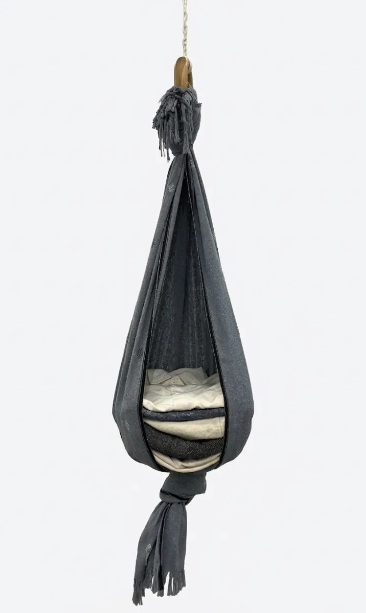 Widi Asari, Selusin Lemari Darurat (04), 2026