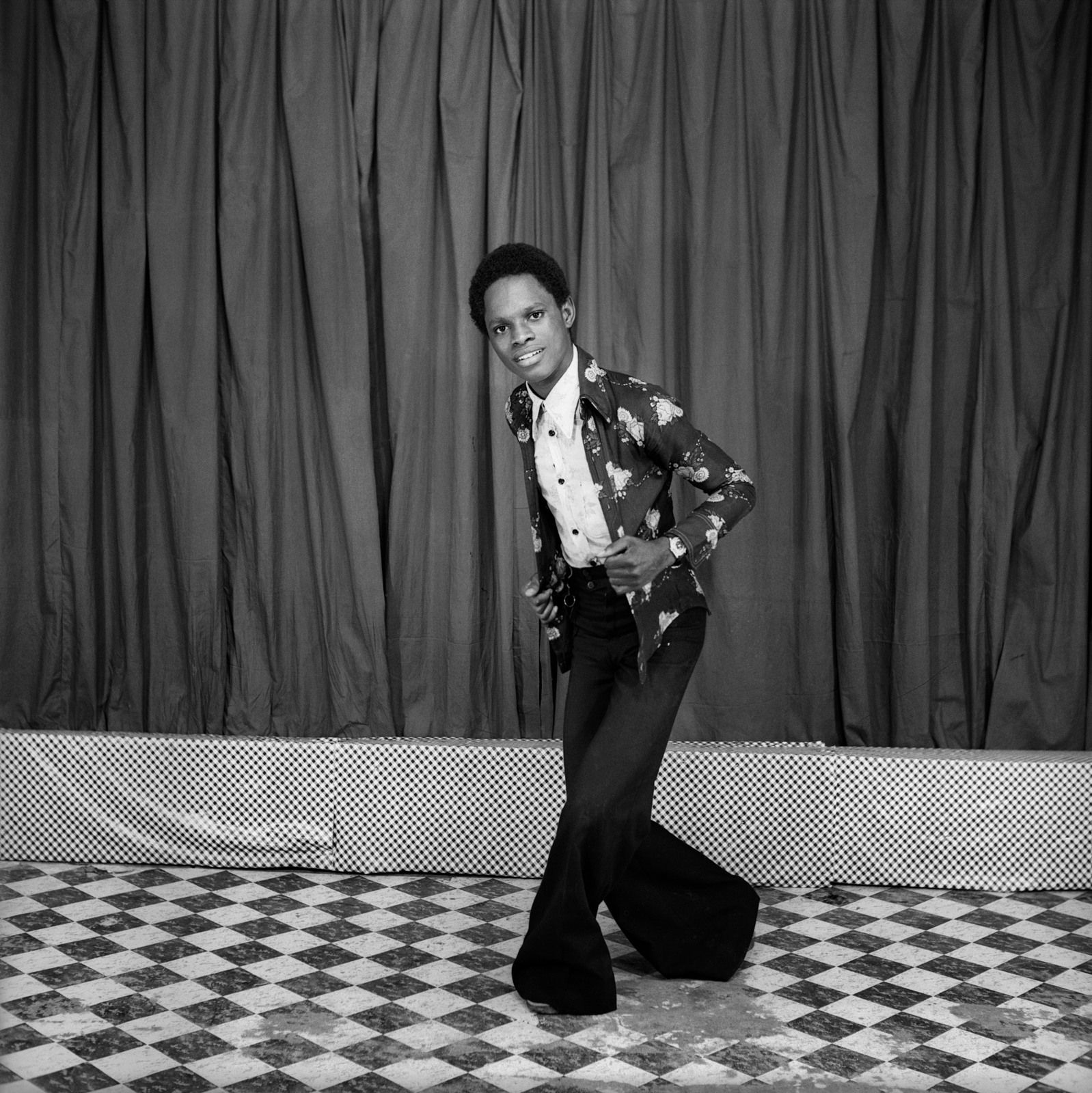 Samuel Fosso, Autoportrait, From the series 70's Lifestyle, 1975-1978