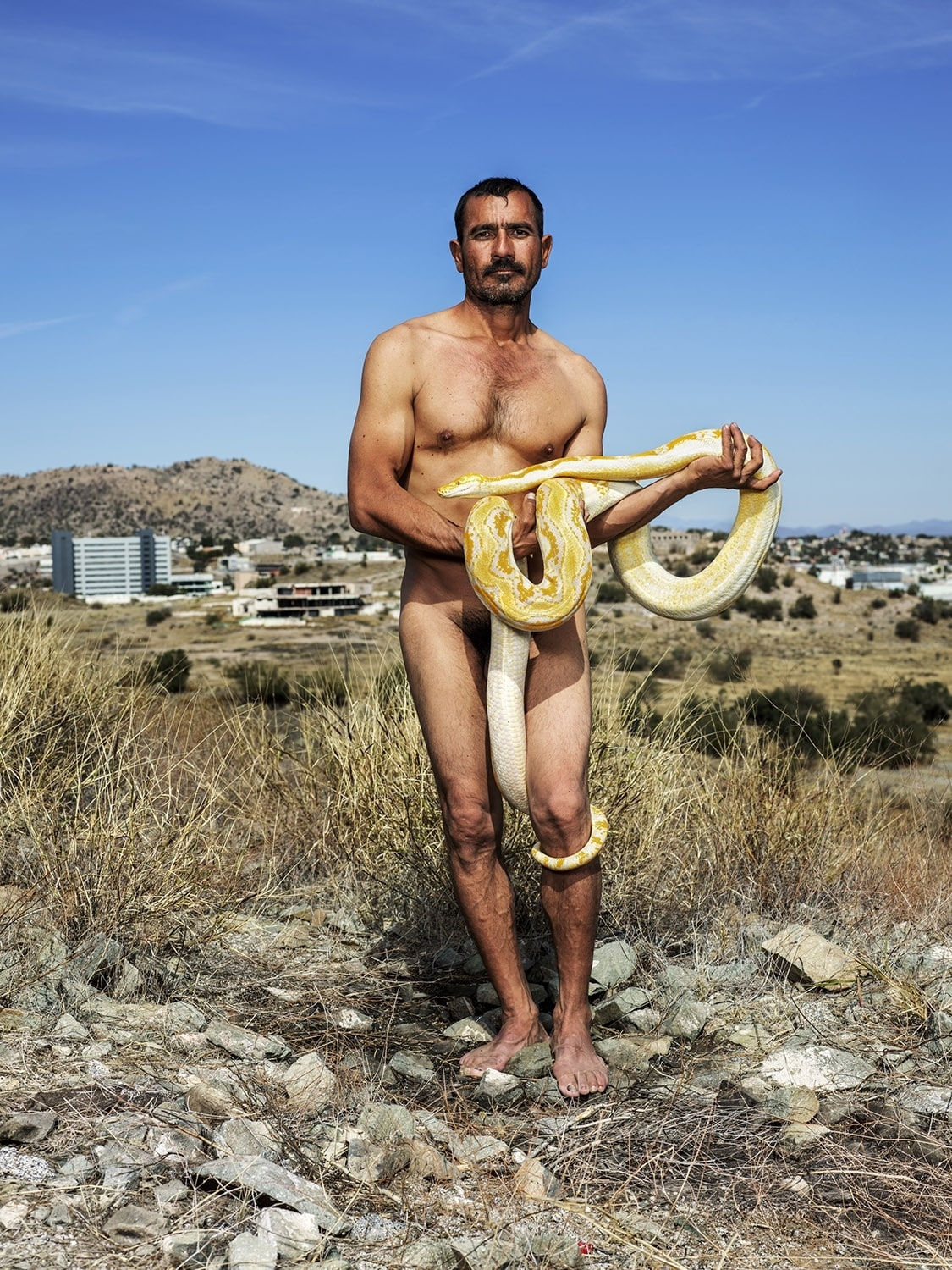 Pieter Hugo, The snake charmer, Hermosillo, 2019