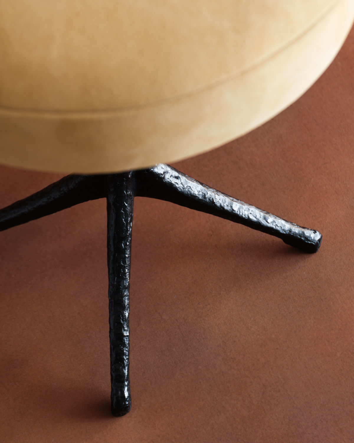 Robin Stool - Black