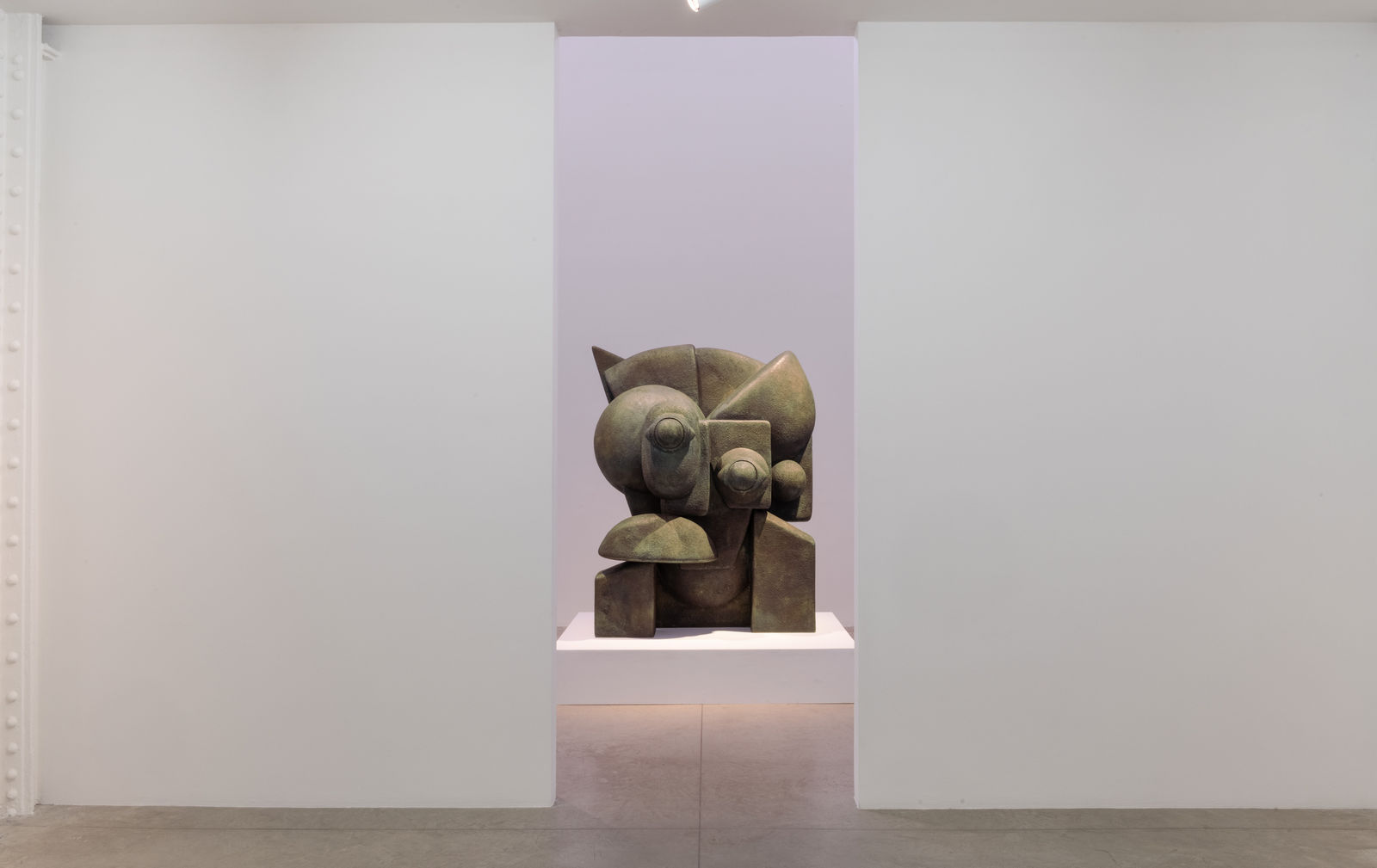 Devon DeJardin: Giants. June 30 - August 5, 2022. albertz benda, NY. Photo: Adam Reich