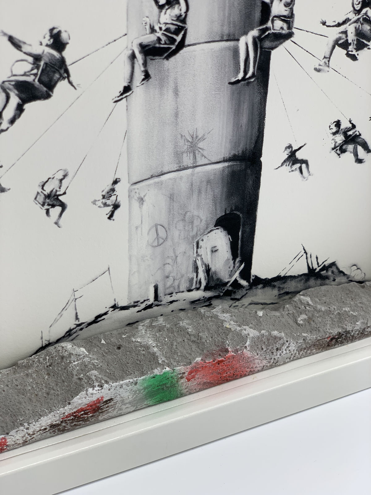 Banksy, The Walled Off Hotel (Box Set) + extras, 2017