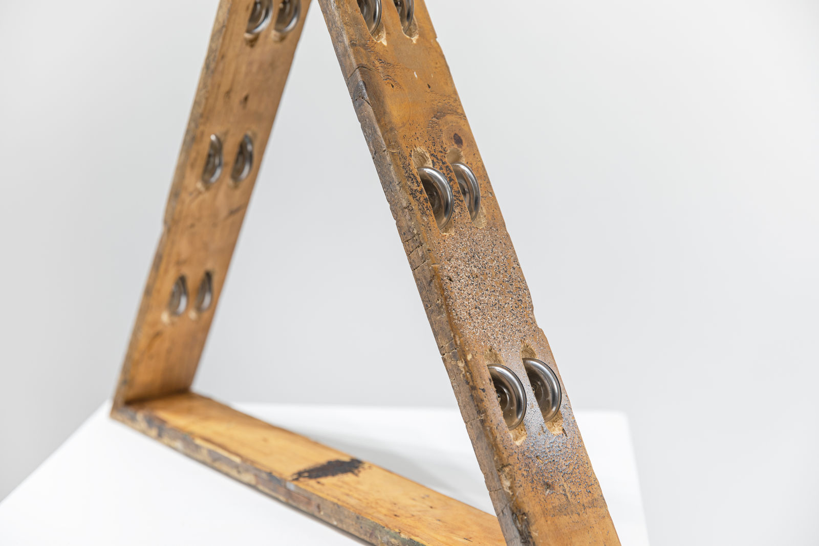 Jamal Cyrus, Batterie of the West Wind (for Nina and Miriam), 2021