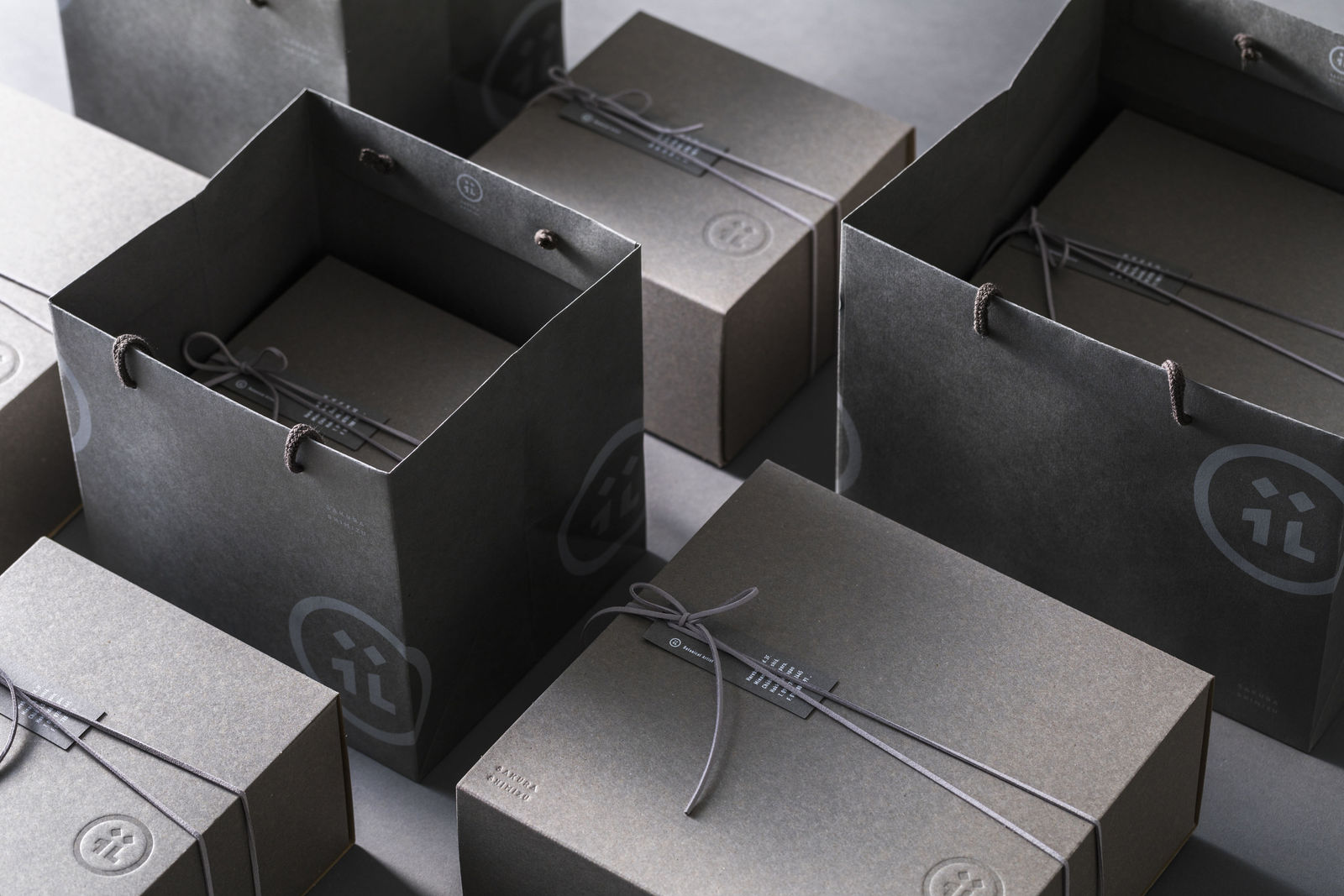 Sakura Shimizu, arica design inc. / Japan