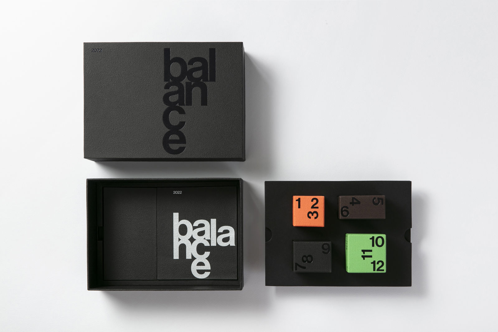 2022 BALANCE Calendar, Pengguin / Hong Kong