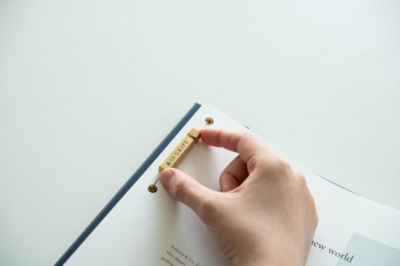 50 GRIPS, Arakawa & Co., Ltd. / STUDIO BYCOLOR Inc. / Japan