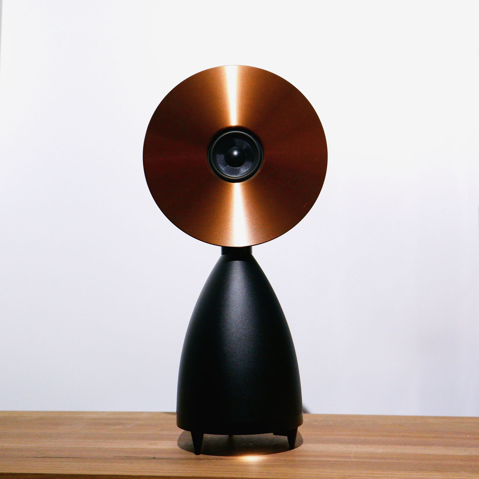 RS 240, Delta Blues Audio Limited / The Mainland