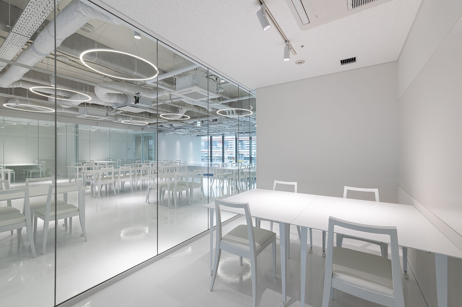 Stage Felissimo / Japan, Eight Inc. / Japan