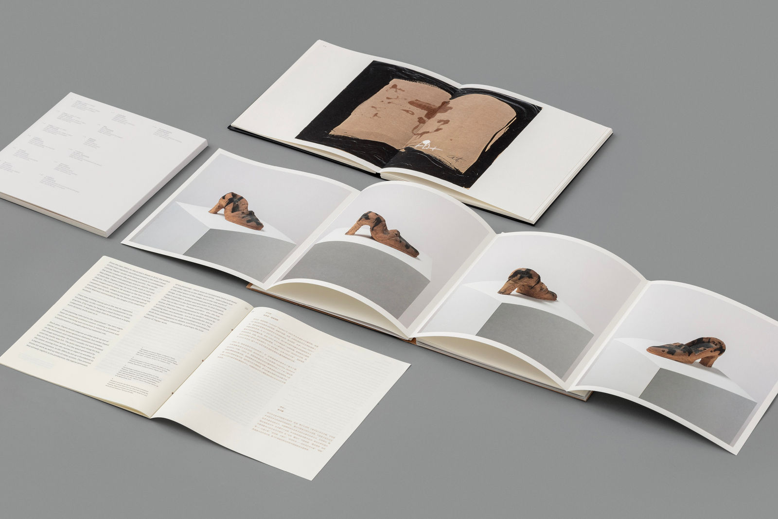 Antoni Tapies-Dialogue with Objects, Bai Fengkun / The Mainland