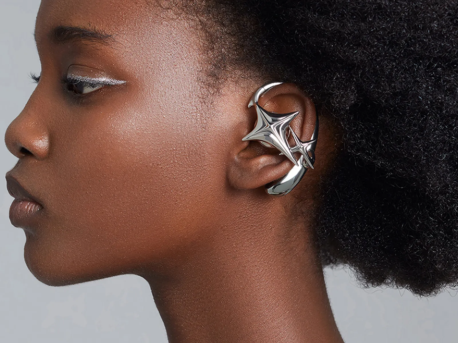 OWS Accessory Earphones, Beijing Everything Evolution Trading Co., Ltd. / The Mainland