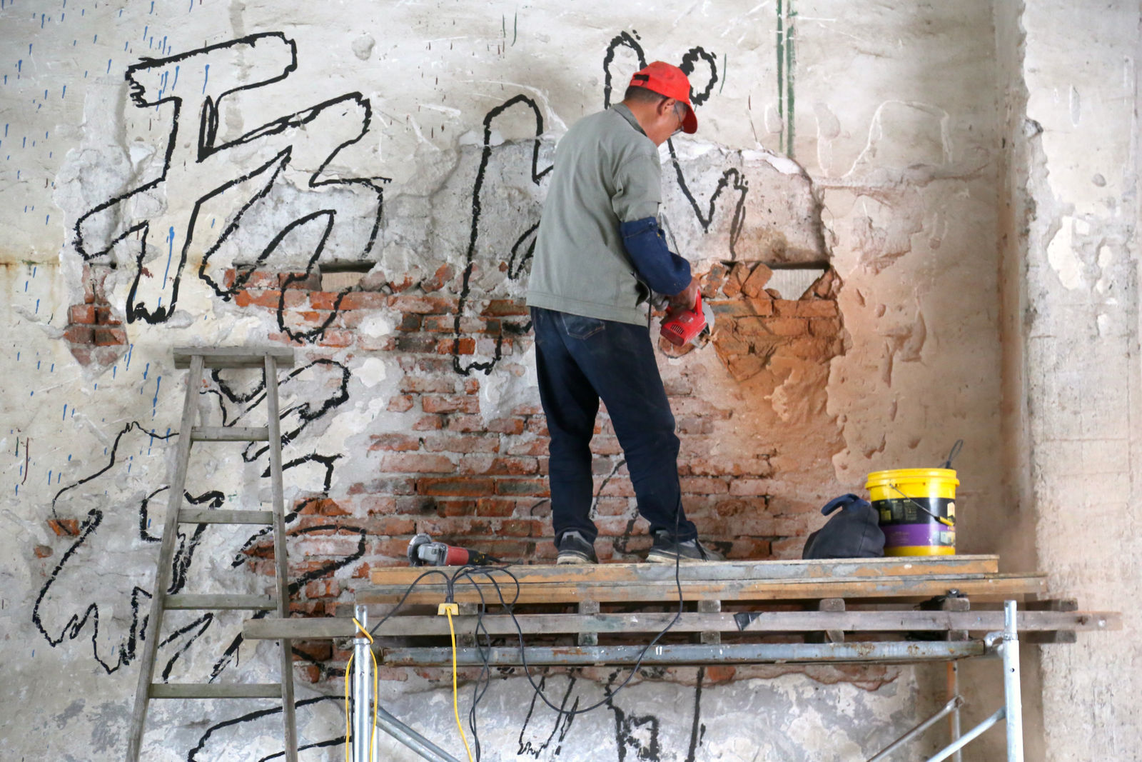 Becoming Li Binyuan, hesign International / Germany