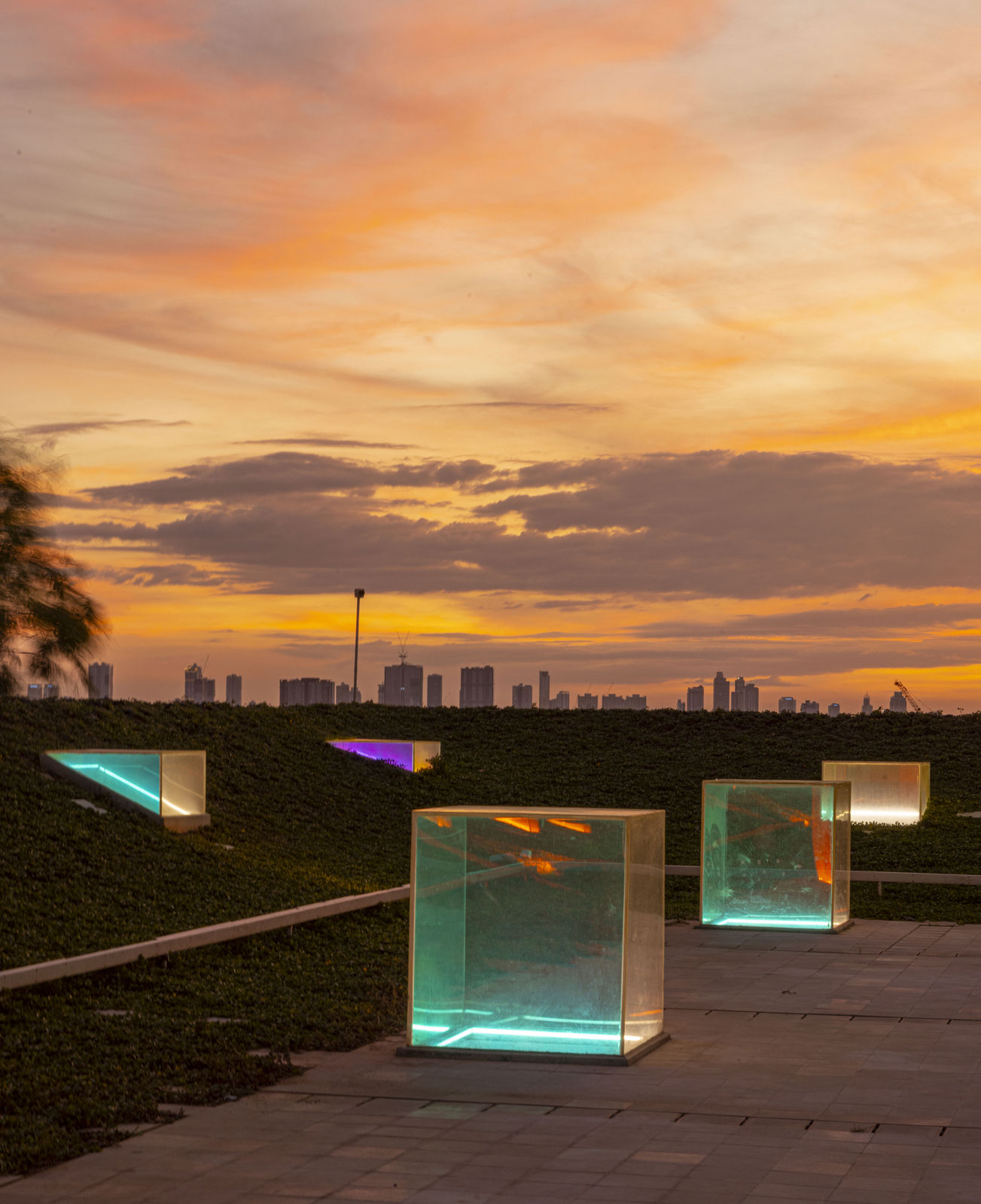 The Corner House / Philippines, Department of ARCHITECTURE Co. / Thailand