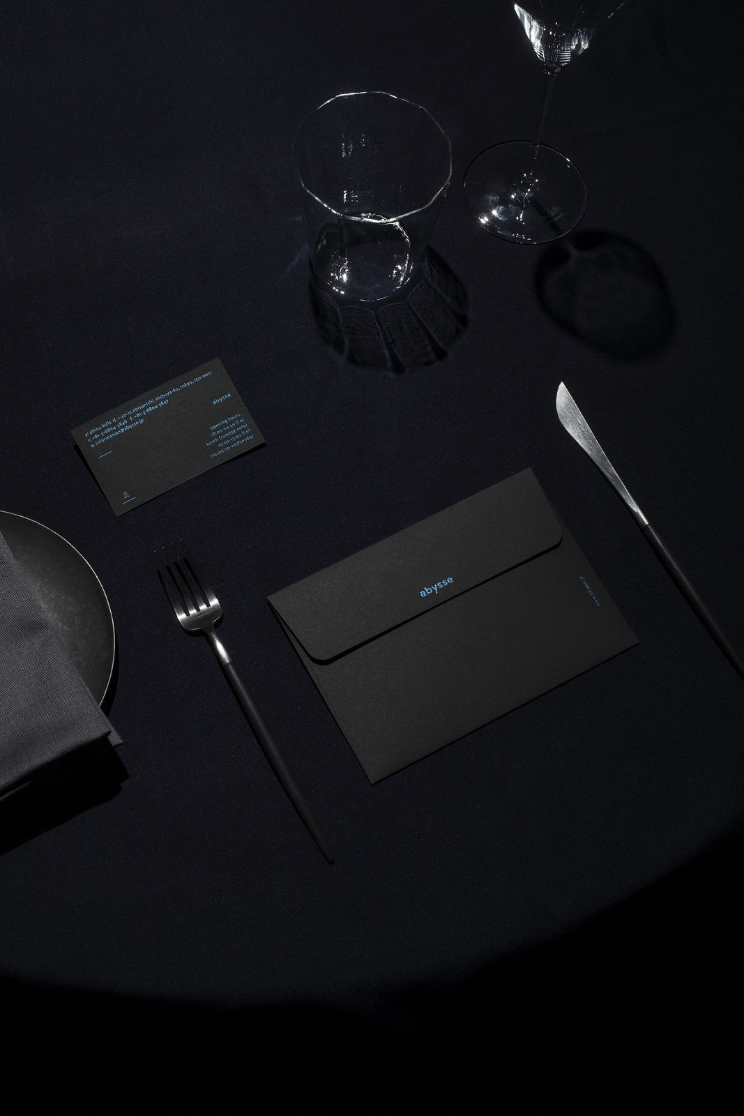 abysse (modern seafood cuisine restaurant), artless Inc. / Japan