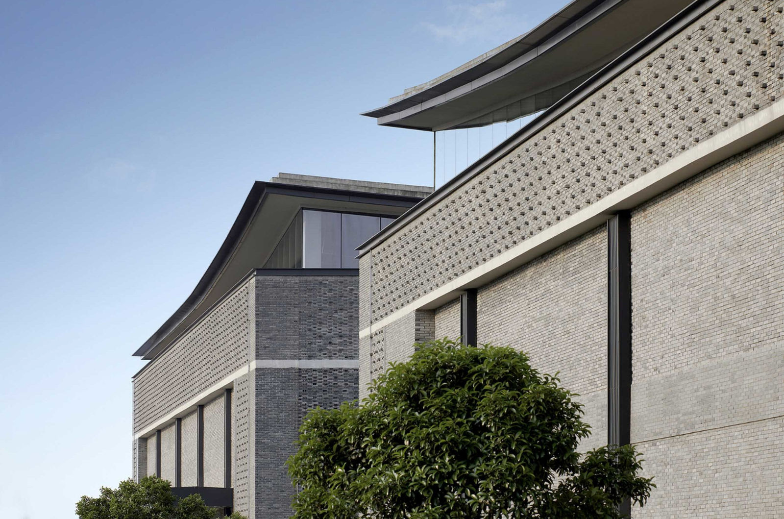 Integral (Phase 1A) / Mainland China, Ronald Lu & Partners / Hong Kong