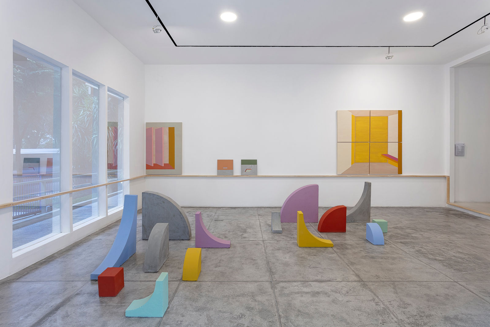 CAROLINA MARTINEZ: TODAVIA, CAMINHAR @ Galeria Marilia Razuk, 2023. Foto (Photo) Filipe Berndt