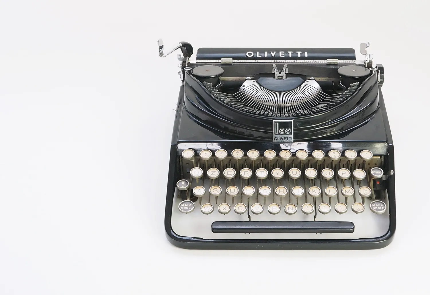 Aldo Magnelli + Riccardo Levi, Ico MP1 typewriter, 1932