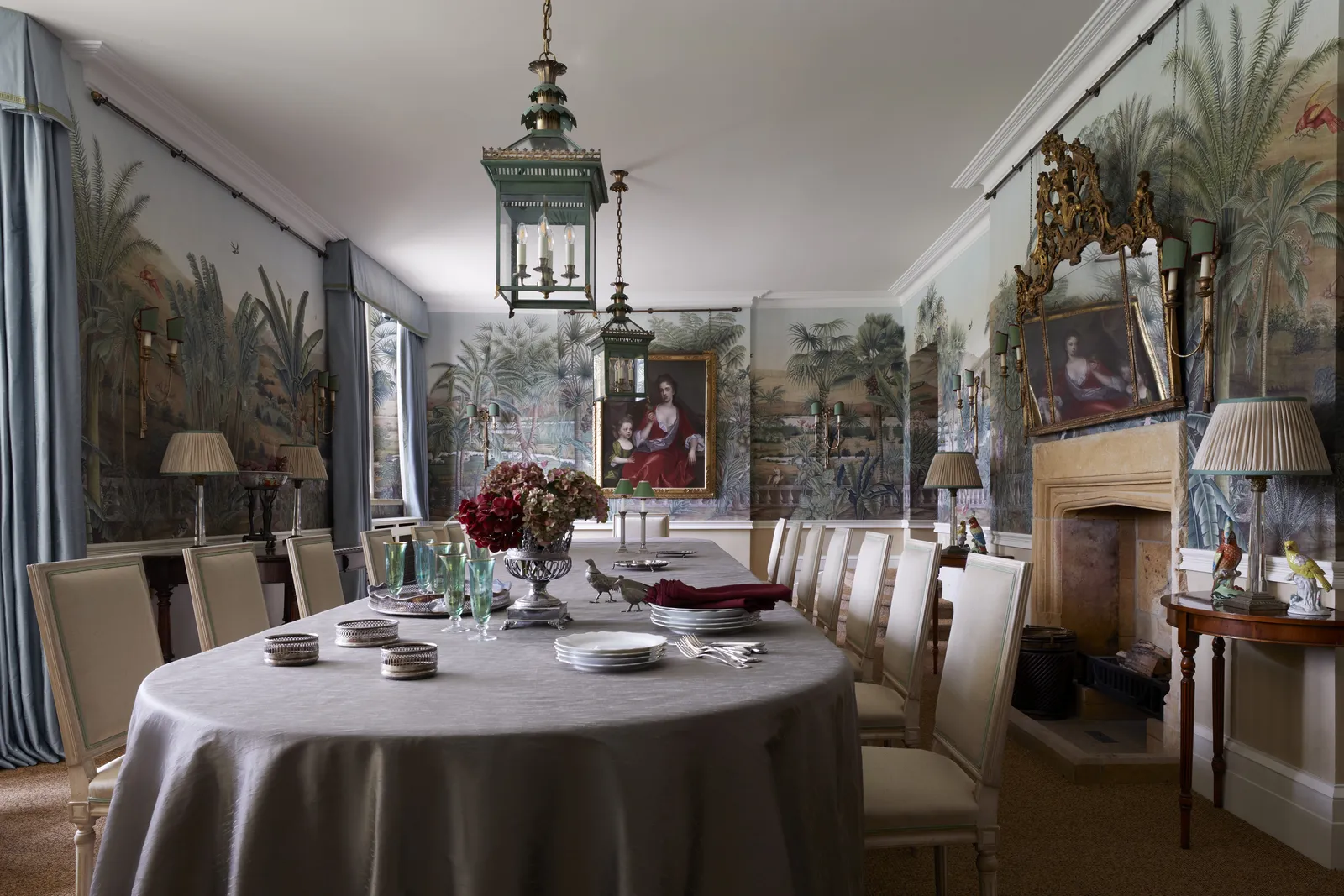 Michael Dahl (1659-1743), A lady and her daughter with an exotic bird , circa 1715