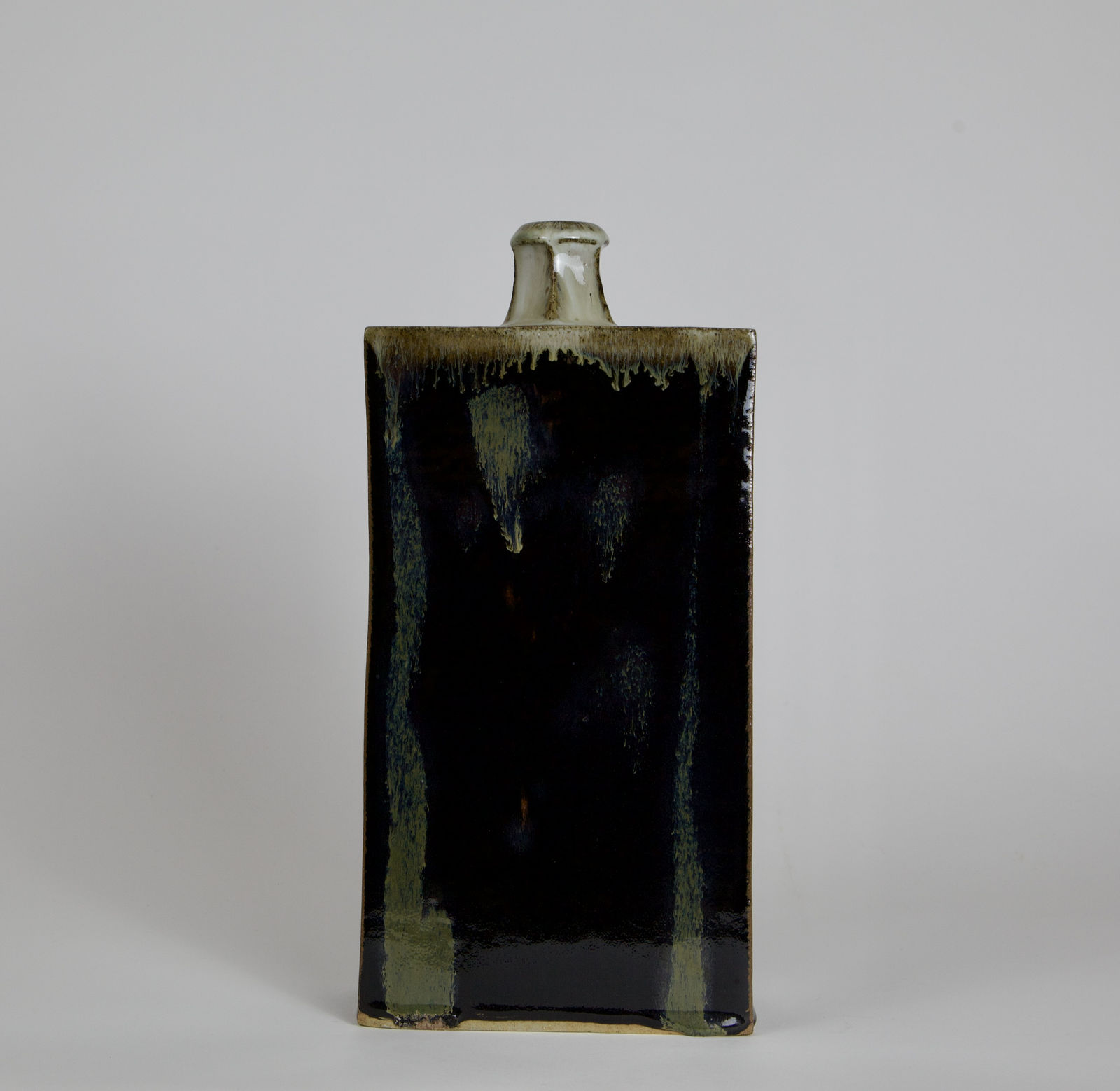Jim Malone, A Tall Slab Bottle