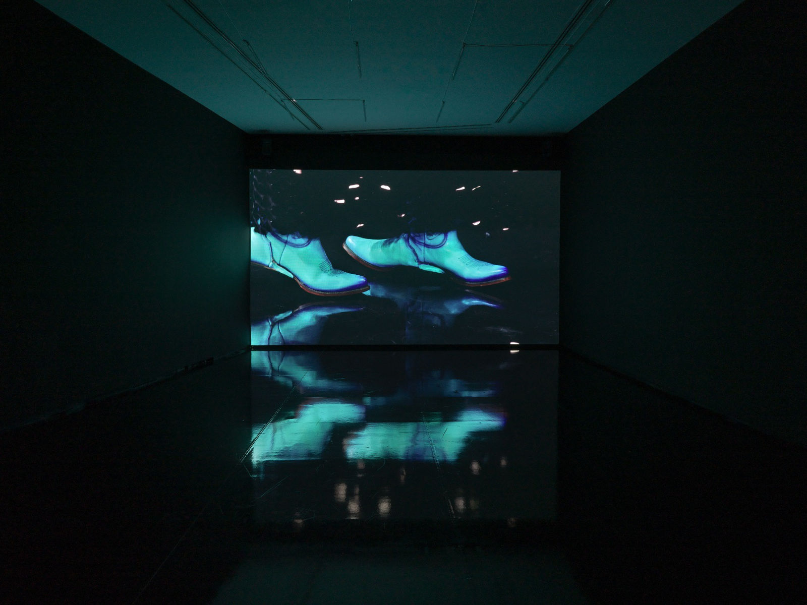 Pauline Boudry/Renate Lorenz, Moving Backwards, 2019. Photo: Annika Wetter.