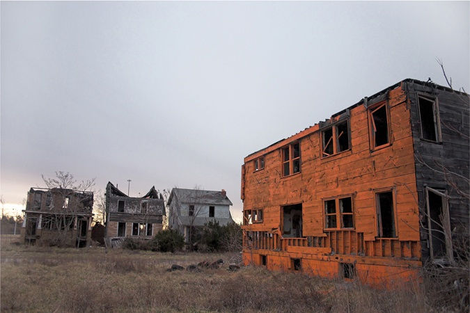 Object Orange, Auburndale Site, Highland Park, MI (#1), 2005