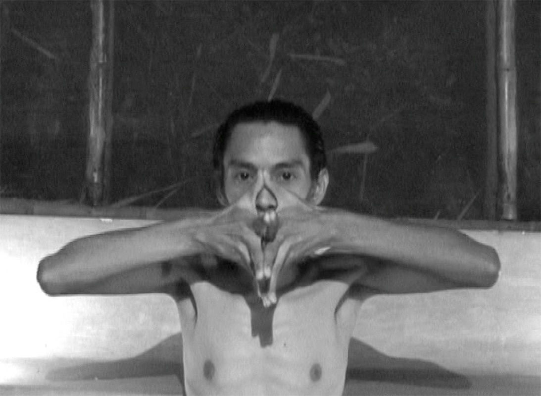 Moe Satt, still of F n’ F (Face and Fingers), 2008-2012, single-channel video, black and white, 12:22 min. Courtesy of the artist and Nova Contemporary.