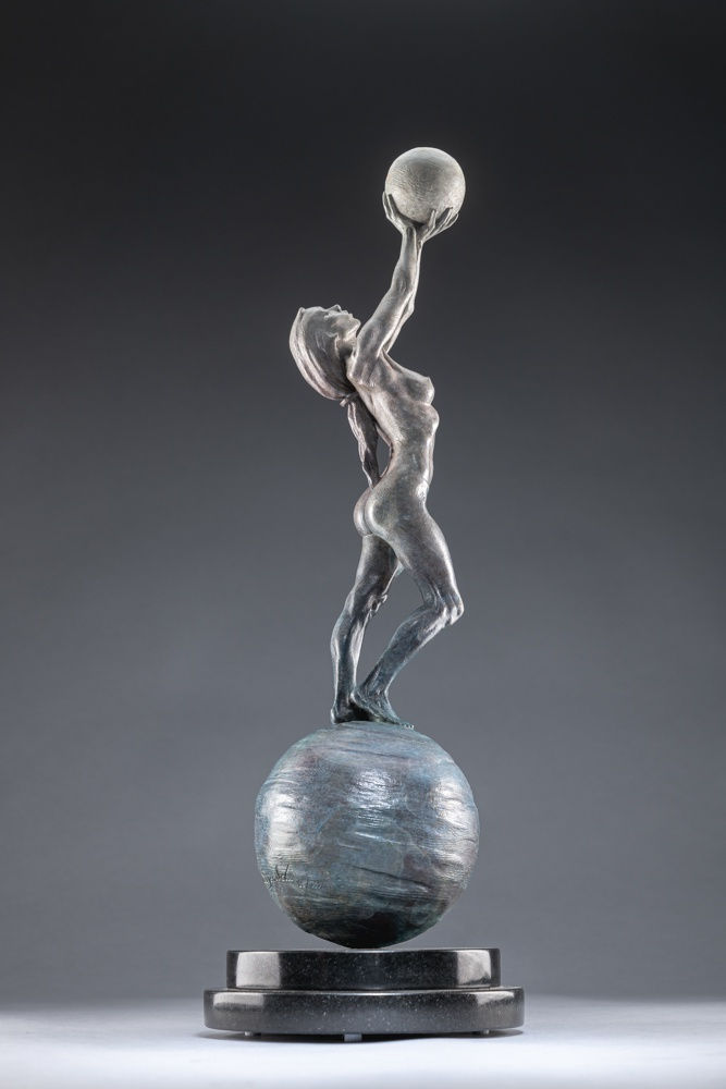 Richard MacDonald, Diana Earth & Moon, Atelier, 2019