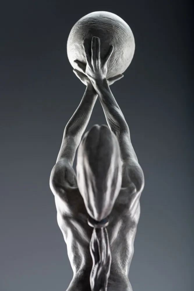Richard MacDonald, Diana Earth & Moon, Atelier, 2019