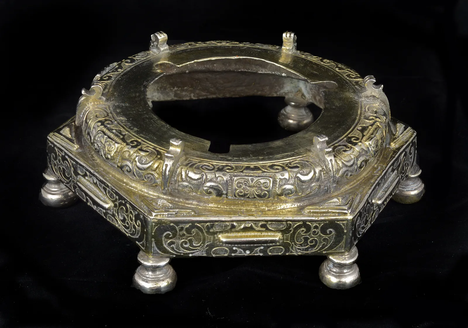SALT CELLAR, Unidentified artist, Viceroyalty Of Peru, No later than 1622