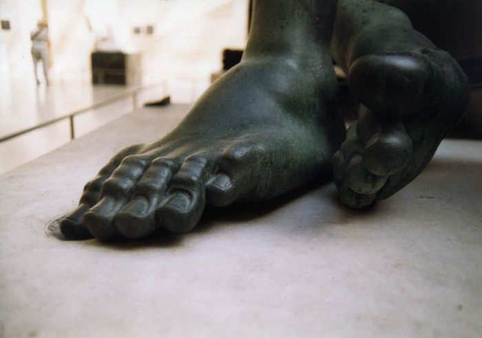 Rosell Meseguer, Pies del Louvre II, 2003