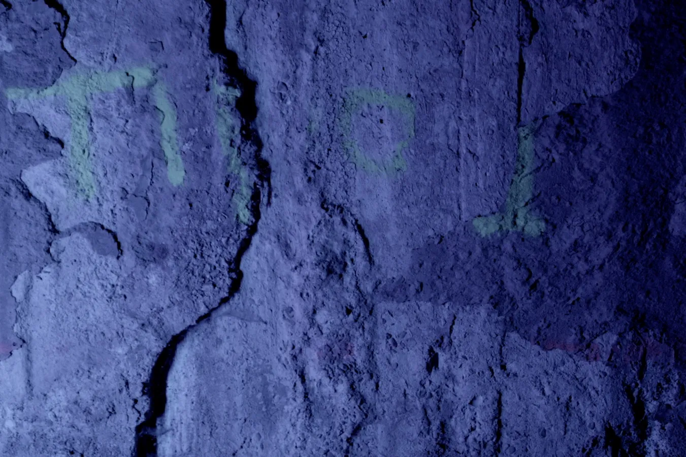 Karlos Gil Origin, 2023 UHD video, 15:35, 5.1 surround sound