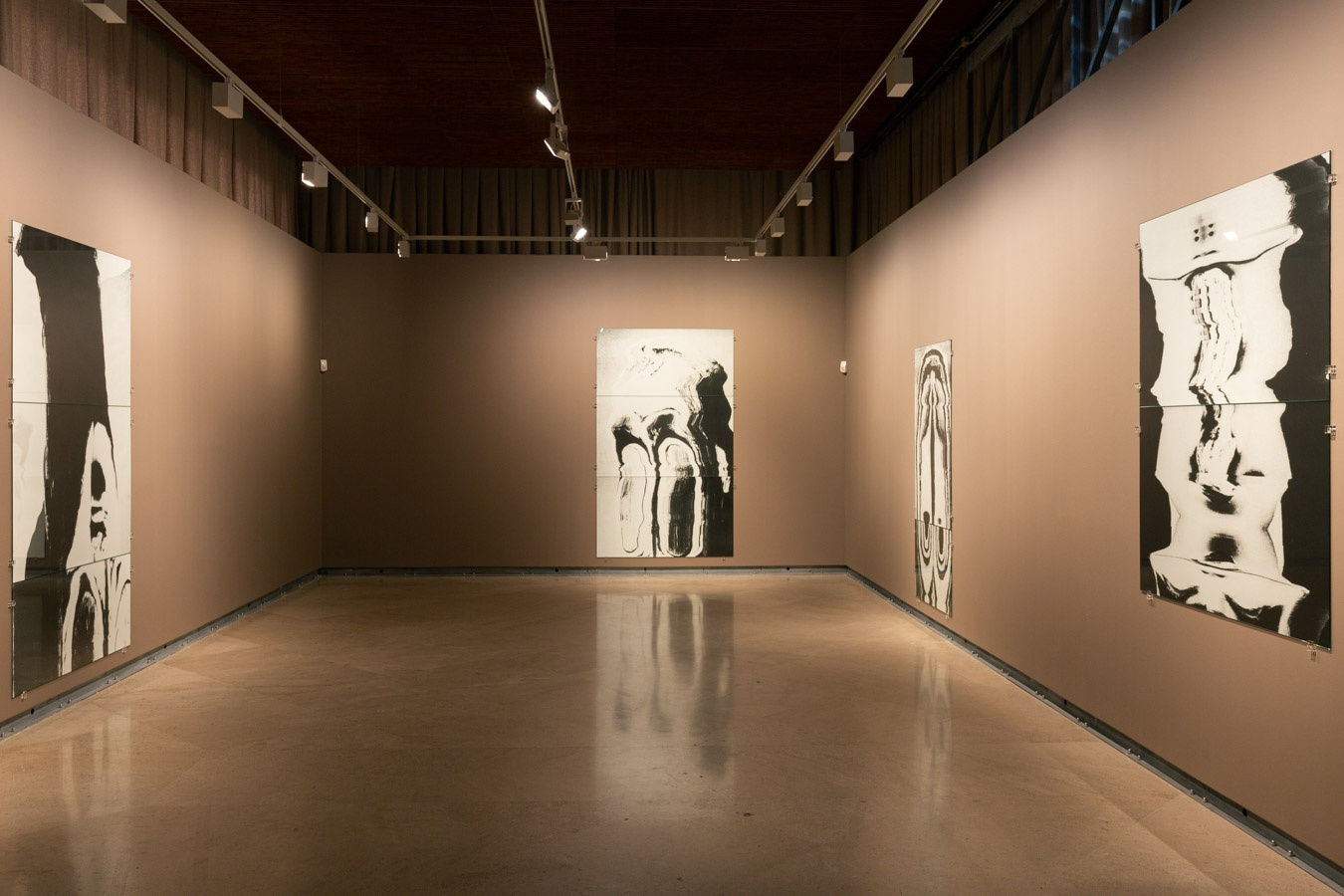 Igor Jesus - Animistic Glass, 2024, Galeria Fundação Amélia de Mello | Galeria Francisco Fino