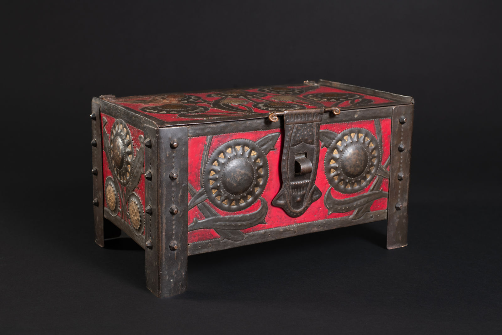 Alfred Daguet, Sunflower Box,  c. 1907