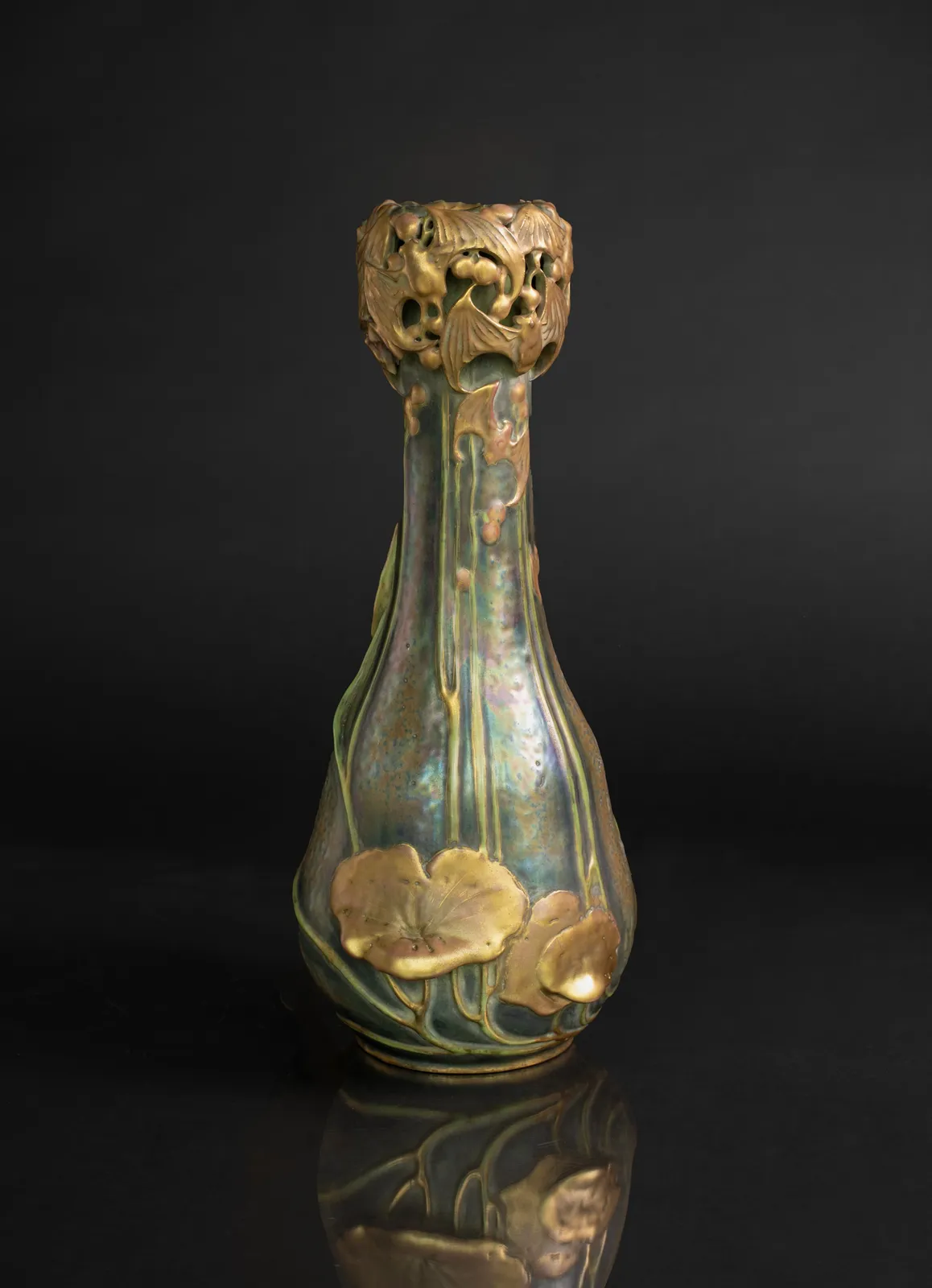 Amphora, Vase with Water Plants and Bats,  1901-1902