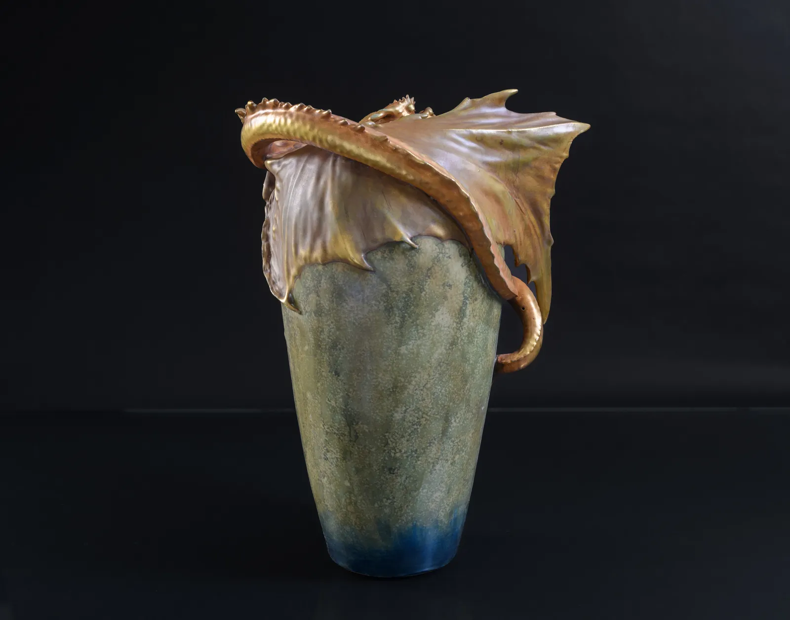 Amphora, Eastern Dragon,  1899-1900