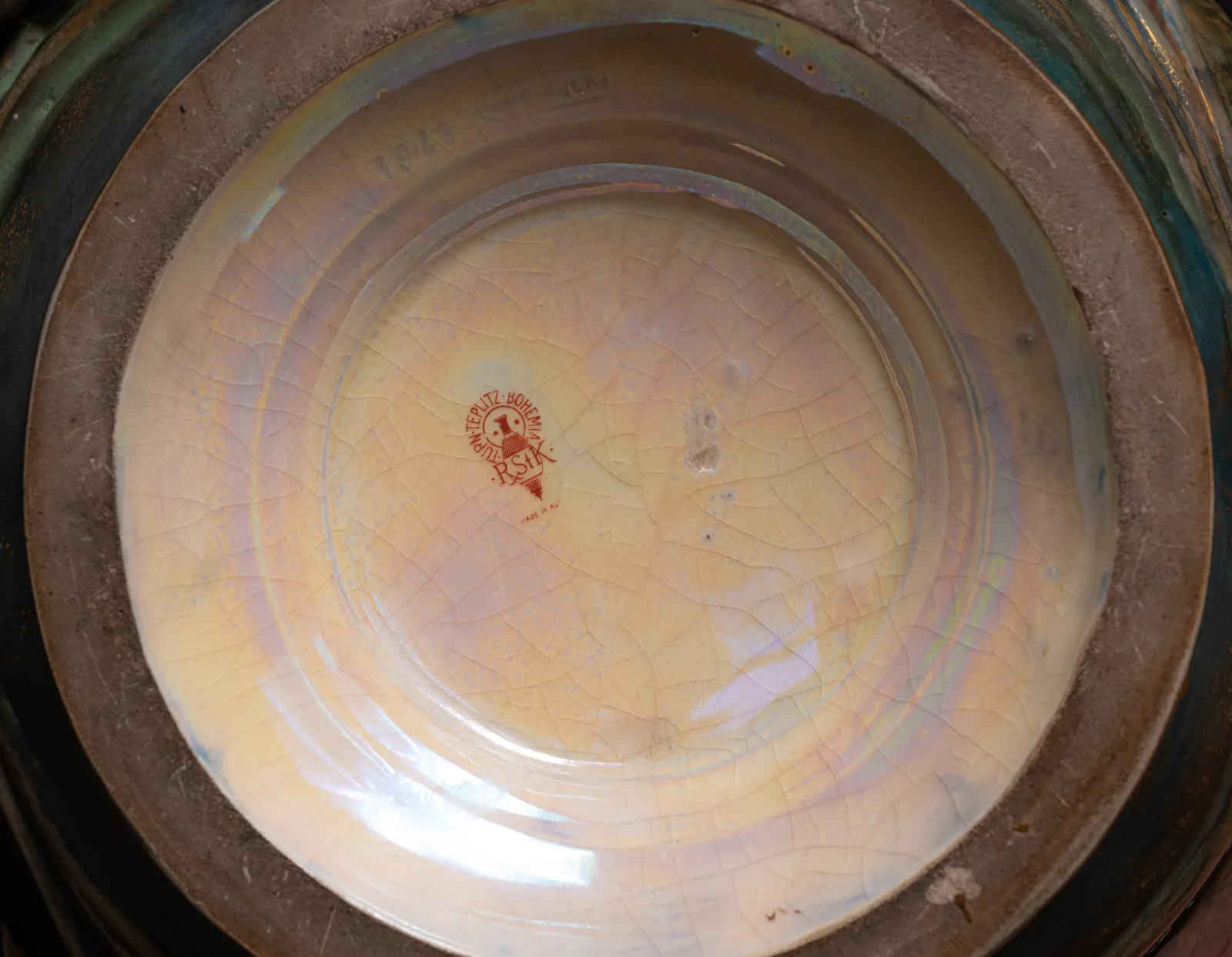 Amphora, Vase with Water Plants and Bats,  1901-1902