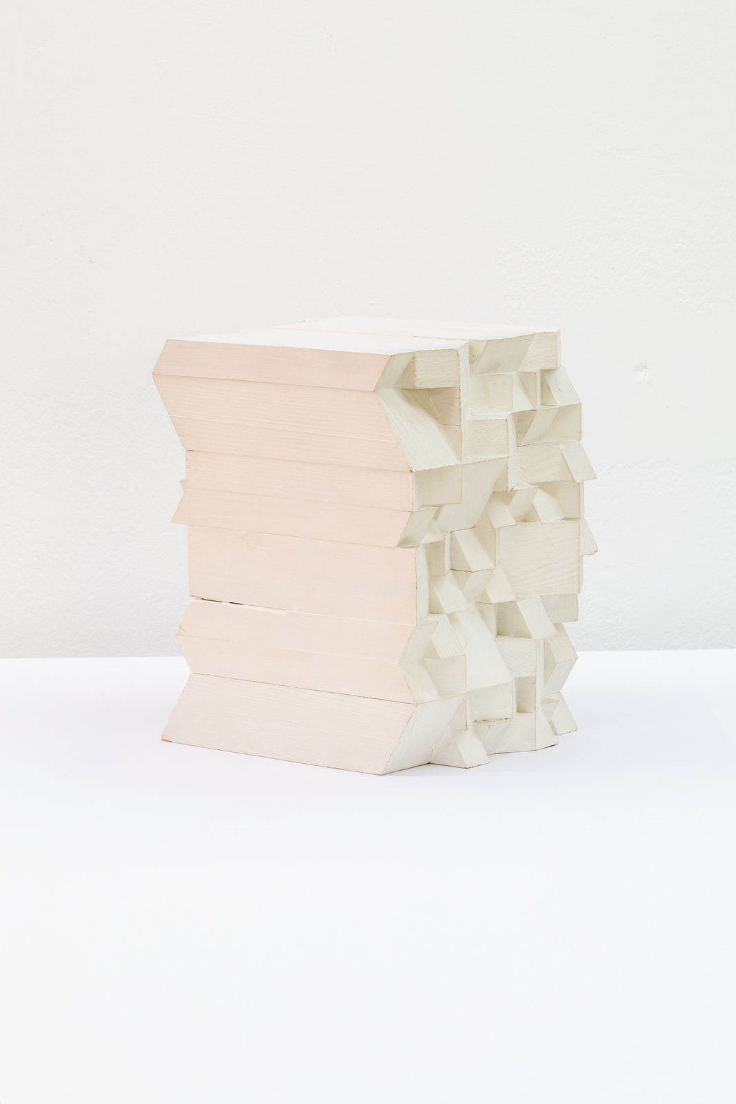 Sérgio Camargo, Untitled (Polyhedral volume - First table piece), 1963