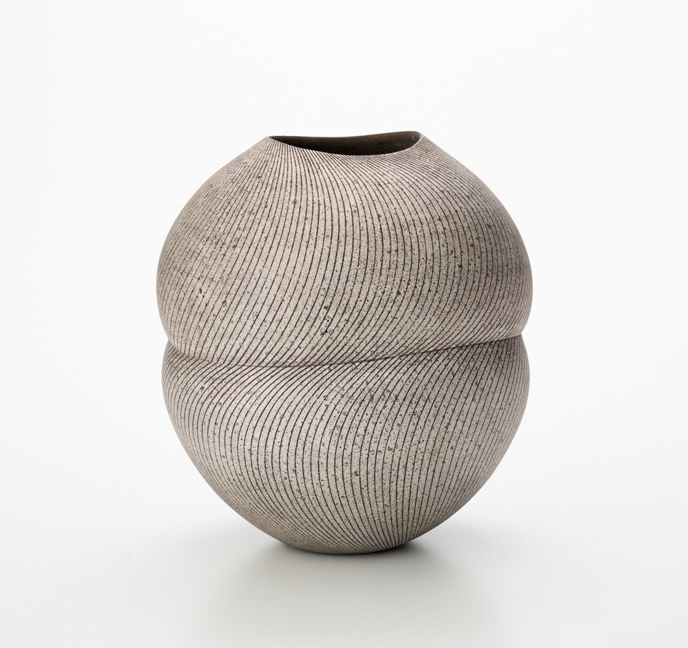 井口 大輔, 銹陶銀彩壺, 2025