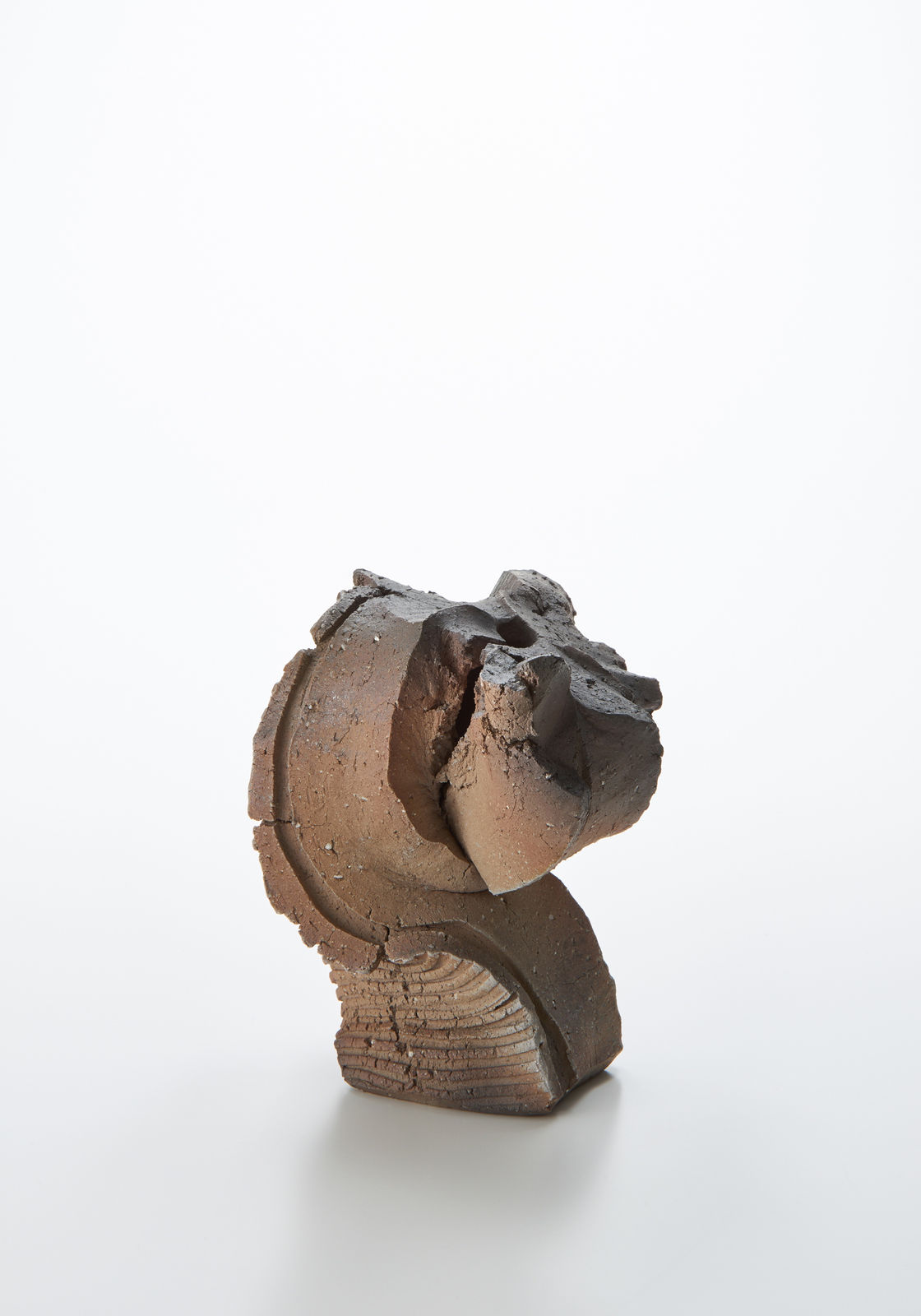 道川 省三, Sculptural Form 自然釉炭化, 2018