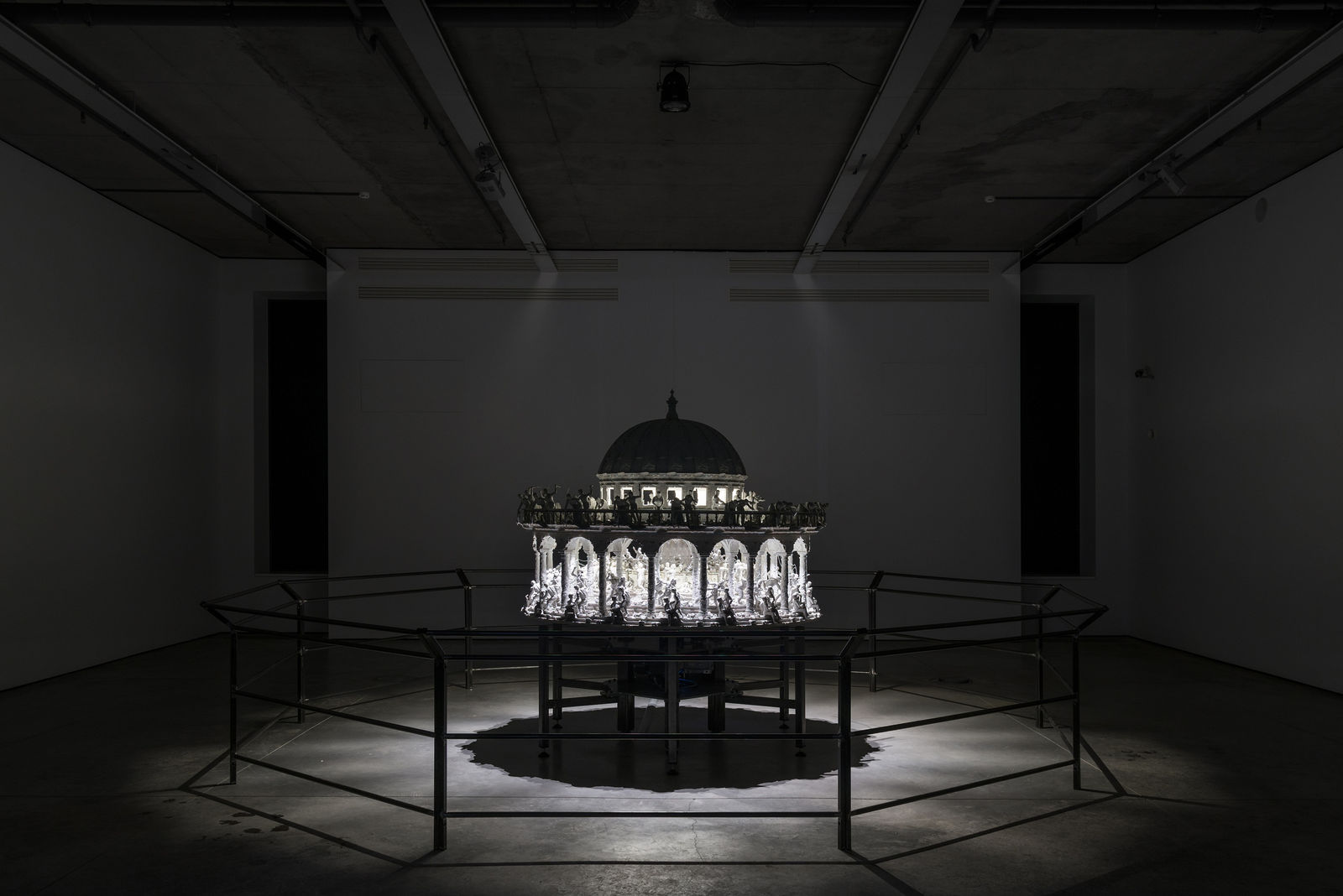 Mat Collishaw, All Things Fall, 2014-2017