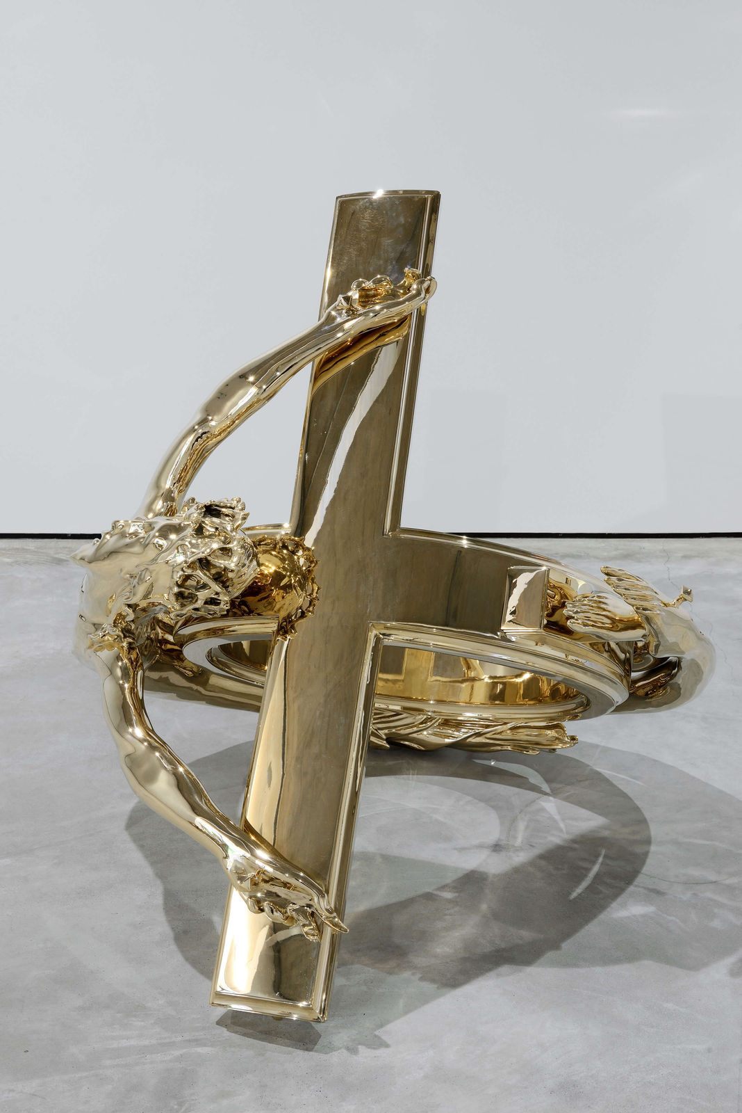 Wim Delvoye, Ring Corpus Outside, 2012